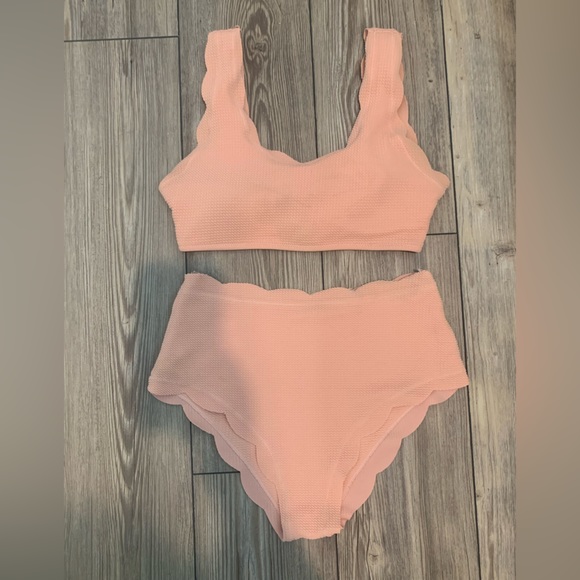 Other - Pink scalloped high-waisted bikini